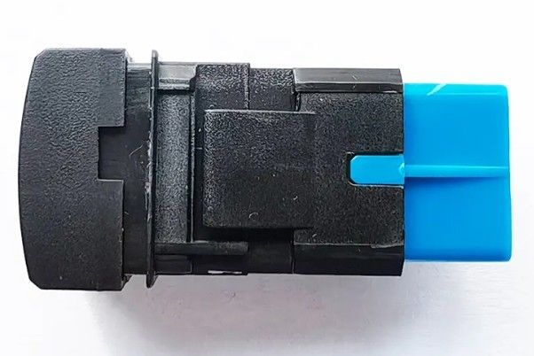 لوگو سفارشی DC 12V 3A دوربین معکوس LED کلید فشار برای تویوتا مربع لندکروزر پرادو